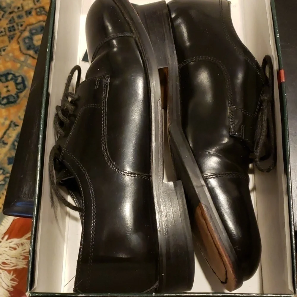 NUNN Bush Black Flex Tie Up Dress Shoes size 8 Like New EUC